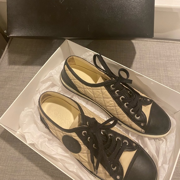 Authentic Chanel Sneakers- size 38 (7.5) - Picture 2 of 4
